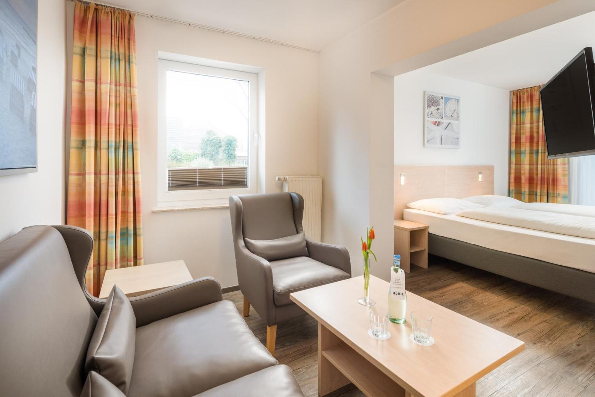 Beachside Hotel 3*